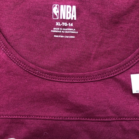 Cleveland Cavs tee- Girl’s size 14 - Picture 4 of 4